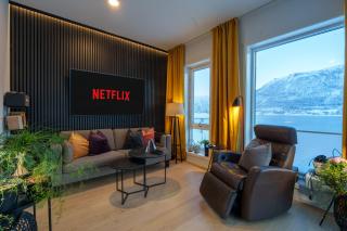 By the Sea and Mountains - 5