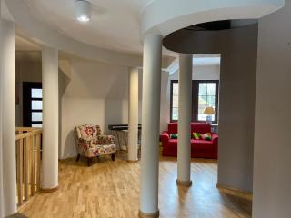 Modern mountain home with a view of nature - 4