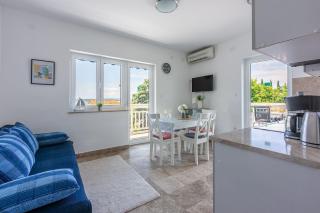 Helles Apartment nur 300 Meter zum Strand mit Meerblick, Grillplatz, Waschmaschine - 2