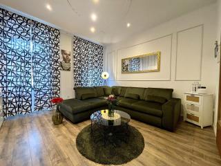 Modernes Ferienhaus in der Altstadt nur 180 Meter zum Strand mit Parkplatz, Grill, Klima - 3