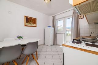 Beschauliches Apartment nur 300 Meter zum Strand mit Garten und Grill - 7