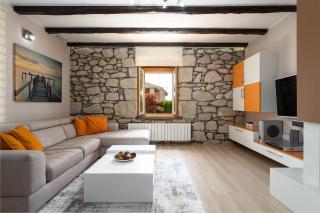 Atemberaubende Villa mit herrlichem Panoramablick, Privatpool, Kinderschaukel, BBQ - 1