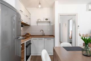 Luxusapartment mit Meerblick nur 50 Meter zum Yachthafen, 300 Meter zum Strand - 3