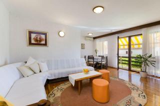 Charmantes Apartment mit Meerblick, Privatparkplatz, Grillplatz, WiFi, Klima - 5