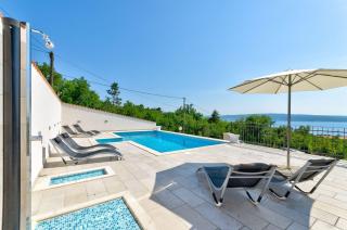 Lichtdurchflutetes Apartment nur 600 Meter zum Sandstrand mit Pool, Gym, Meerblick - 3