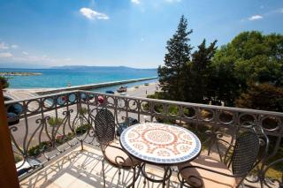 Rustikales Apartment nur 80 Meter zum Strand mit Meerblick, Waschmaschine, Klima - 0