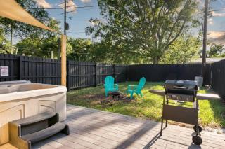 Cozy Orlando Studio with Jacuzzi, Fire Pit, and BBQ - 7