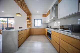 Central Spacious Home with Pool Perfect for Families and Groups - 2