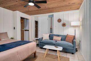 Hip Orlando Studio Nearby Restaurants and Parks - 4