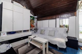 Dachgeschoss Apartment nur 450 Meter zum Sandstrand mit Meerblick und Klima - 1