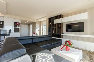 Bezauberndes Apartment mit Pool, Meerblick, Garage, Waschmaschine - 5