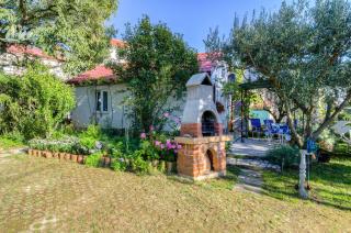 Charmantes Studio-Apartment mit Liegestühlen im mediterranem Garten - 4