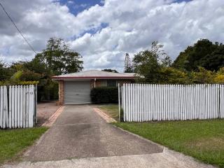 Family, Budget and Pet friendly by Custom Bnb Hosting - 3