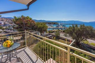 Helles Apartment nur 100 Meter zum Strand mit Meerblick, Parkplatz, BBQ - 4