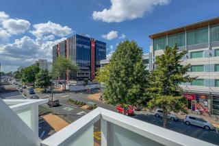 Upmarket- Heart of Hamilton Apt - 6