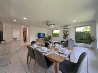 Mooloolaba beach 7 mins Pet and family friendly home by Custom Bnb Hosting - 8
