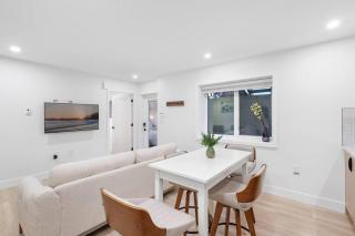 NEW Cambie Village 2 Bed Suite Near Skytrain - 7