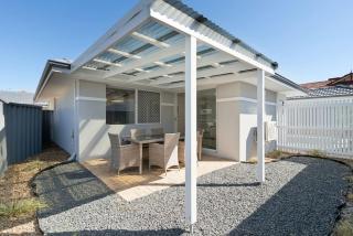 Bright and Stylish White Oasis - 5