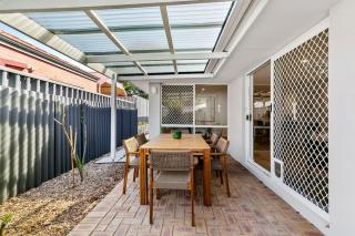 The Scandi-Chic Residence - 5