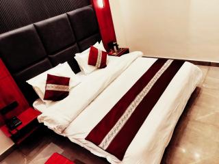 Hotel kerni palace - 1