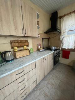 Marine's Guest House - 6