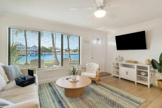 Sailfish Suites 4- Waterfront Pet friendly - 9