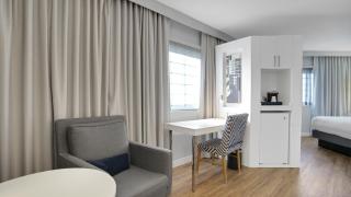 704 King Corner Near MetLife & American Dream - 5