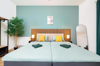 Modern Suite - Perfect for 5 Guests - 2 Balcony - Netflix - by Smart Home - 2