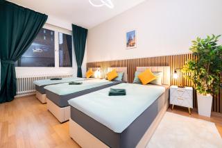 Modern Suite - Perfect for 5 Guests - 2 Balcony - Netflix - by Smart Home - 9