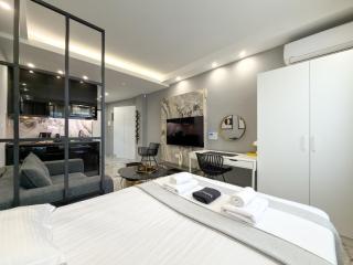 Luxury Downtown Apartment F1 - 3