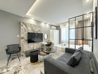 Luxury Downtown Apartment F1 - 9