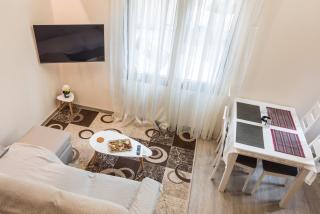 Mytilene Central Home 4 - 7