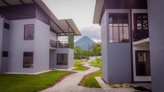 Villa Sundrop Villa for 8 with Volcano Views & Family Comfort - 8