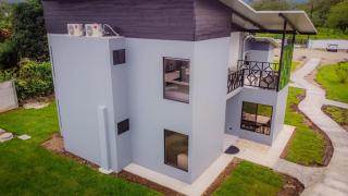 Villa Sundrop Villa for 8 with Volcano Views & Family Comfort - 7