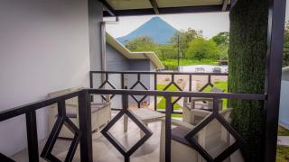 Villa Sundrop Villa for 8 with Volcano Views & Family Comfort - 3