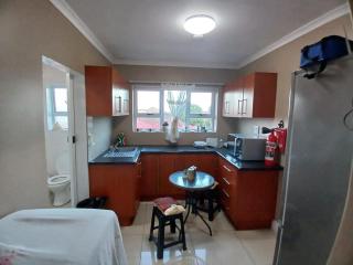 Upstairs unit 2 Adults Amaan Guest House - 5