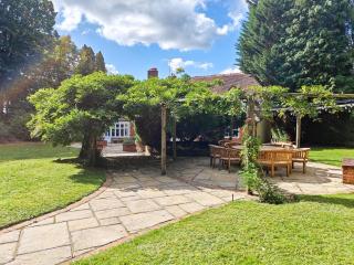 6 Bed in Haslemere oc-c34083 - 9