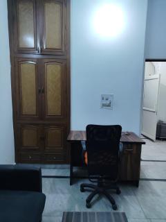 Perfect for Business & Family - 1BHK in Dwarka - 7