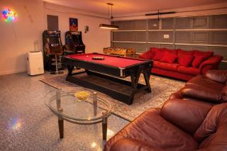 Boutique Retreat Home-Pool&Spa,Arcades,Billiards,BBQGazebo,Lounge, 10 Mins Strip - 9