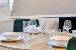 Nahiba votre F2 avec vue sur Vieux-Marché - 2