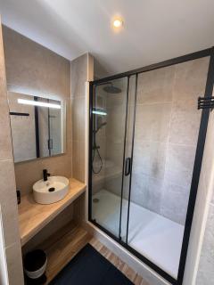 Cozy & air-conditioned 2 room apartment Patte d'Oie quiet neighborhood - 8
