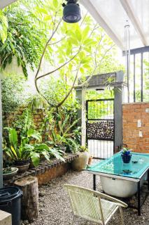 Knocknock 70s Home, Jonker Free Parking, 10-18pax - 9