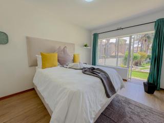 Berrybliss Guesthouse - Bedfordview - 4