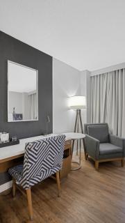 712 Double Queen Near MetLife & American Dream - 3