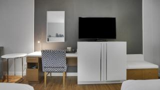 715 Double Queen Near MetLife & American Dream - 3