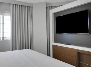 703 King Corner Near MetLife & American Dream - 8