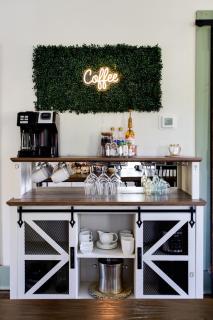 Historic Farmstay with Hot Tub, Fishing Pond, on 5 Acres - 9