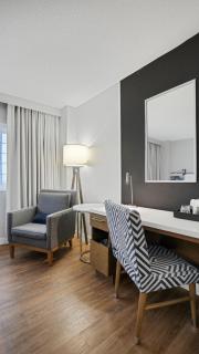 718 Double Queen Near MetLife & American Dream - 9