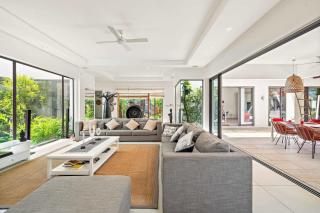 Villa Kyra - Luxe & XXL Pool at Grand-Baie - 9