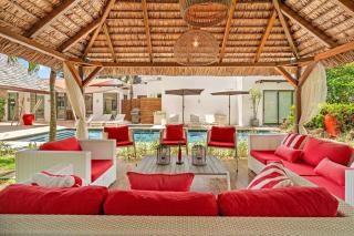 Villa Kyra - Luxe & XXL Pool at Grand-Baie - 3